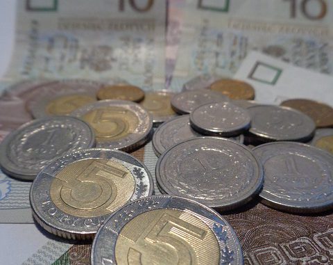 coins-521523_640 monety i banknoty u dobrej księgowej